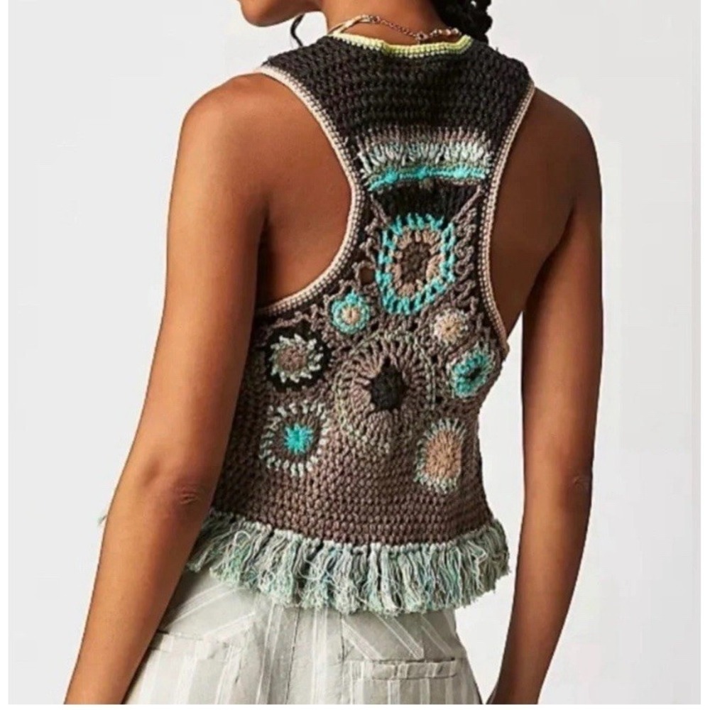 Free People Desert Crochet Vest Brown Floral Pattern Fringe Trim Festival XS - Picture 2 of 7
